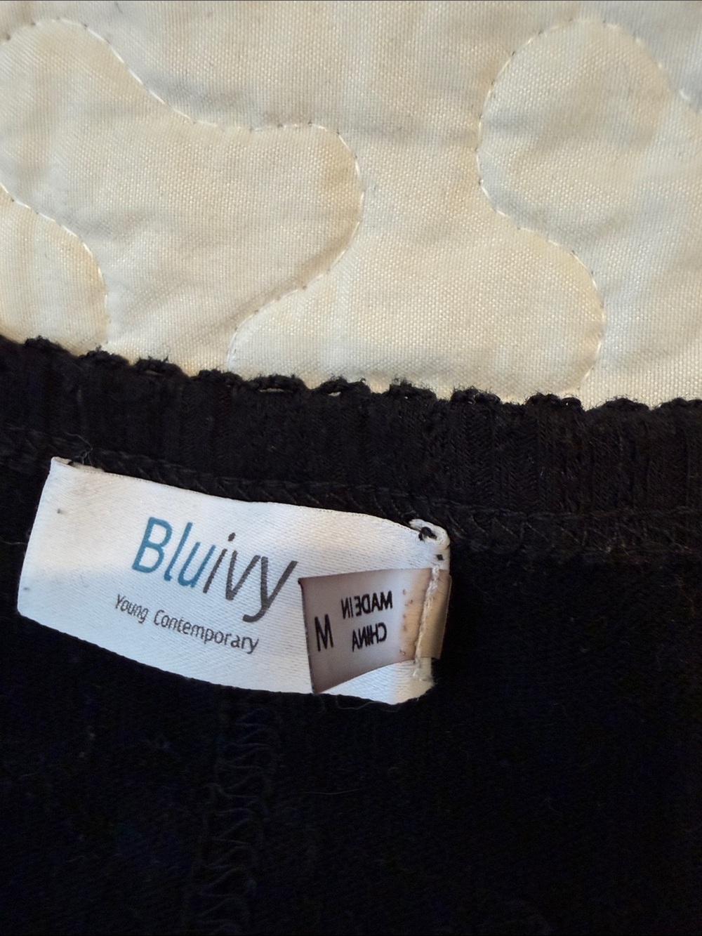 Bluivy Black Button-Front Ribbed Tank Size Medium - Picture 5 of 10